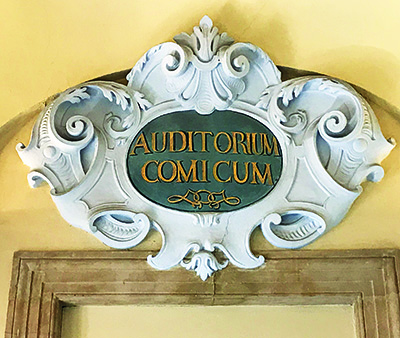 auditoriumcomicum1.jpg